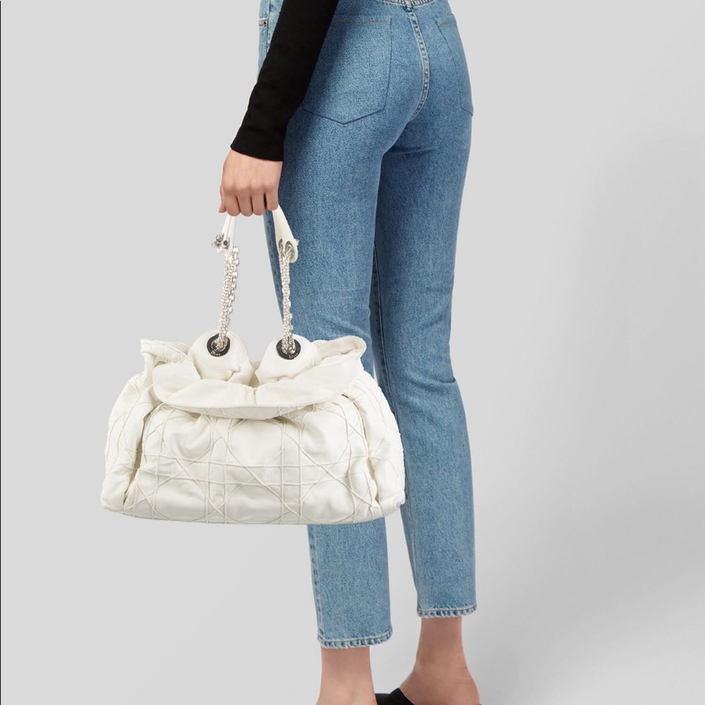 Christian Dior
Le Trente Bag - Picture 12 of 14